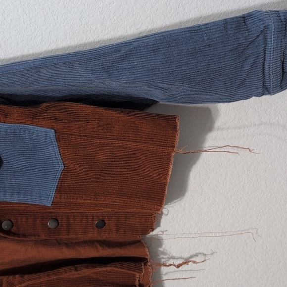 HYFVE Colorblock Corduroy Semi Cropped Jacket Raw Hem Blue Brown White size Med - Picture 6 of 9